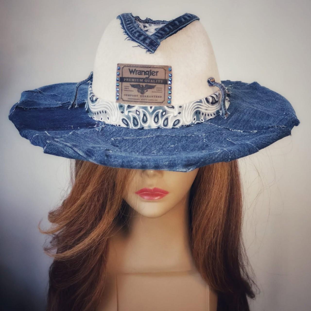 item listed by parttimebohemian