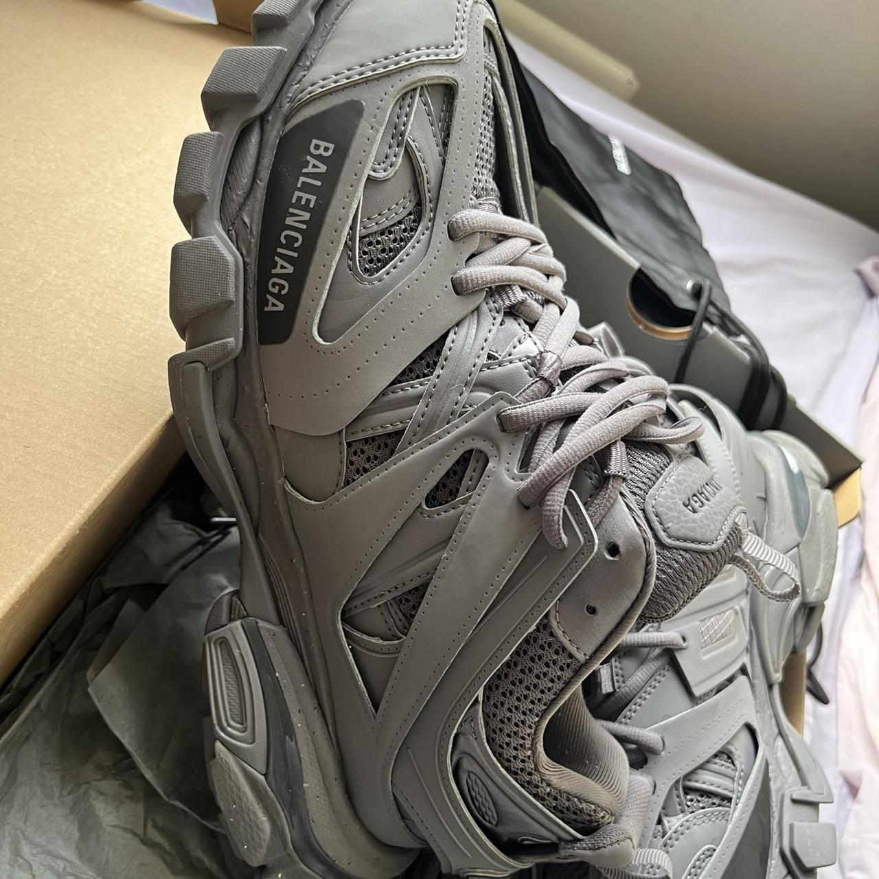 balenciaga trainers silver
