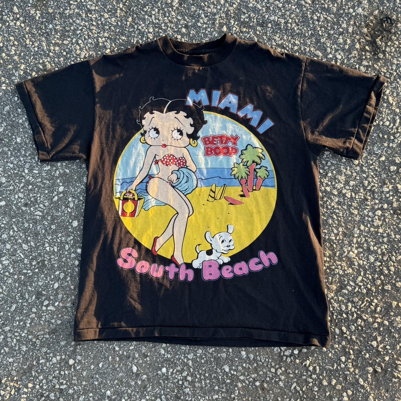 item listed by acethrifts_5