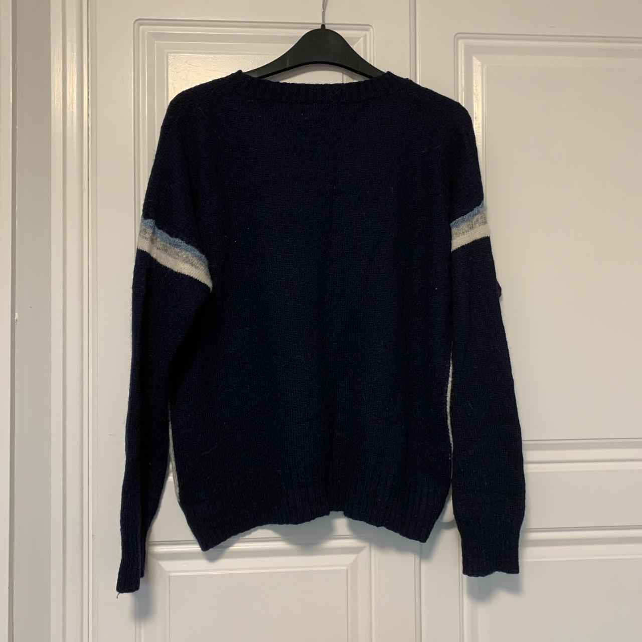 Navy Fat Face jumper Size 12, quite a thin... - Depop