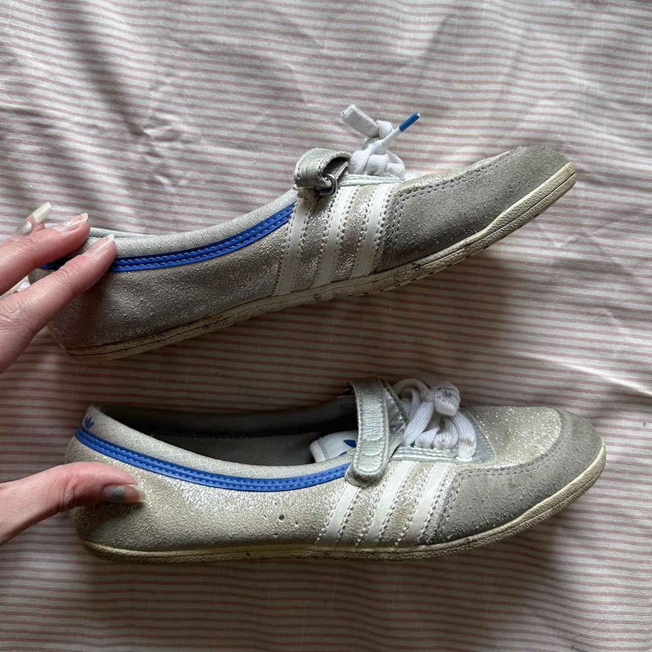 gorgeous vintage y2k 00s archive sleek series adidas. Depop