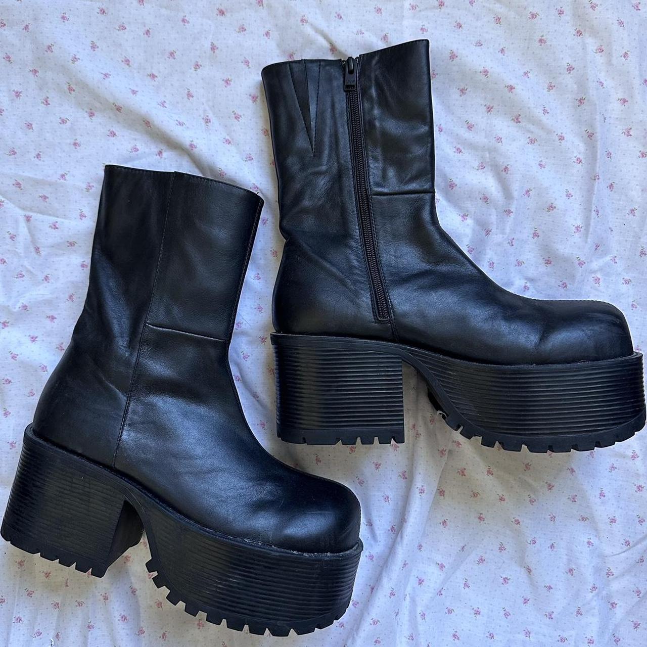 Y2K black engineer boots