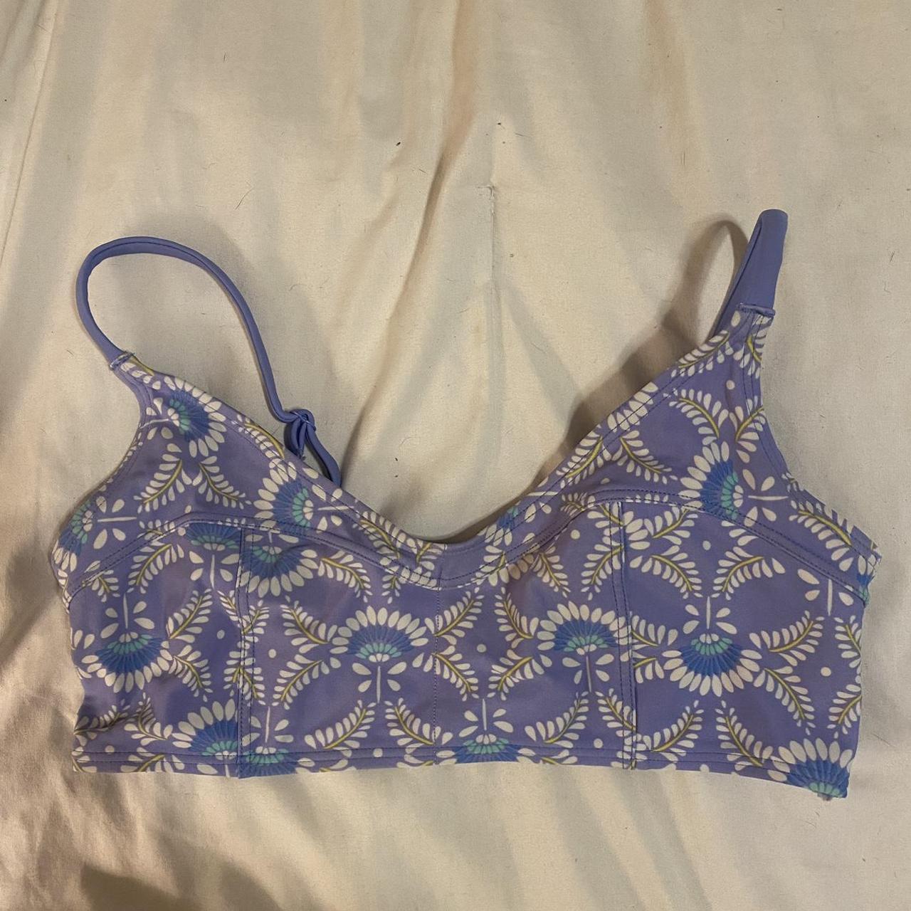 Old navy bathing suit top Not tag but fits S/M - Depop