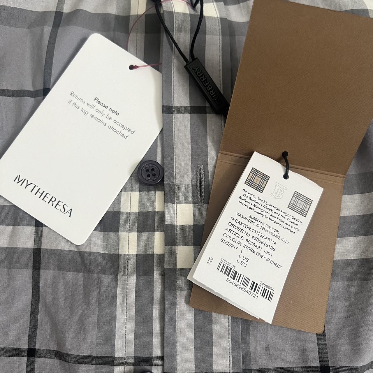 100% authentic Burberry tshirt New with tag Unisex - Depop