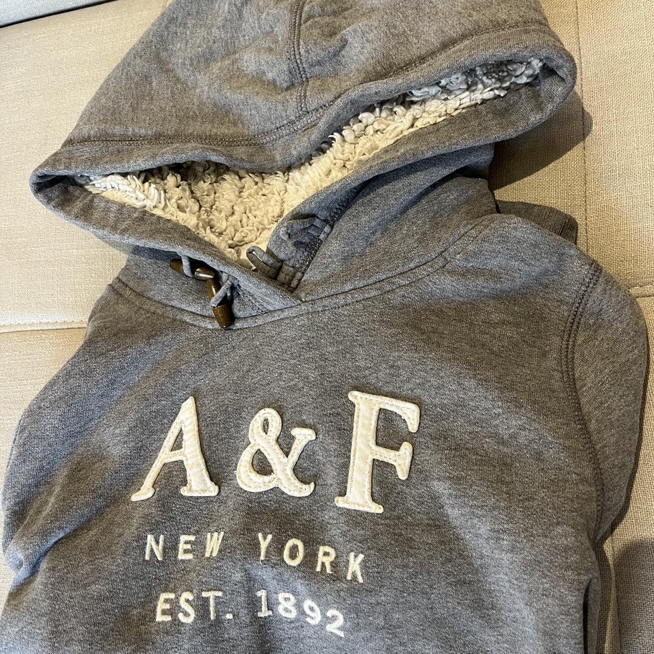 2000’s Abercrombie and Fitch hoodie 🥰 Fluffy... Depop