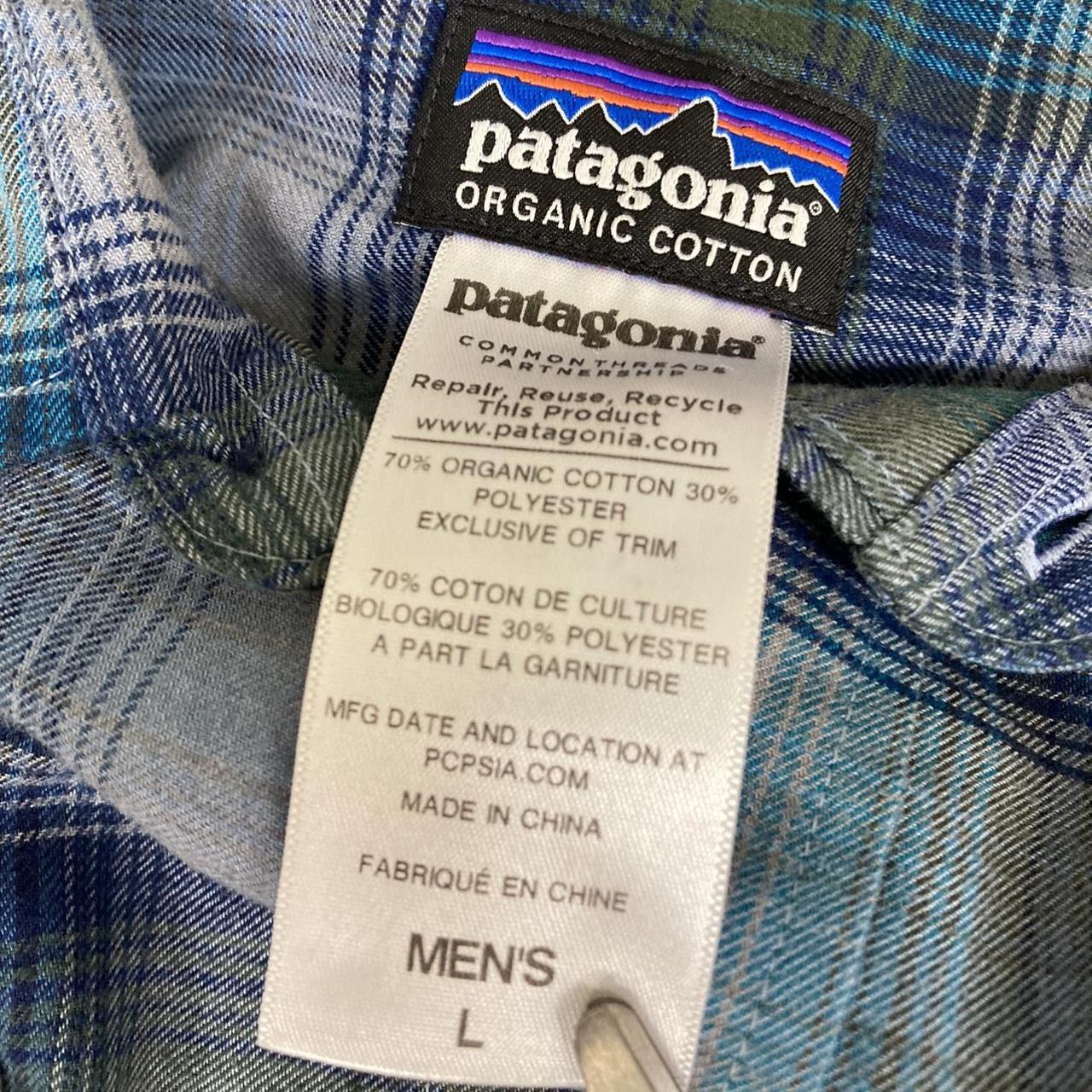 Navy Patagonia Fly Fishing t shirt size - Depop