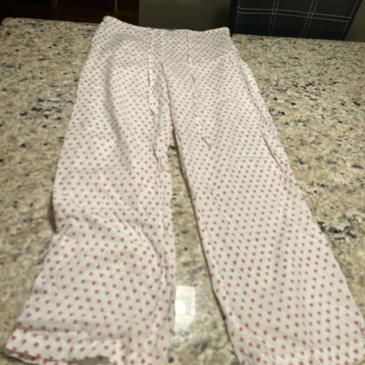 💗- roller rabbit pink & white heart pants -( PANTS... - Depop