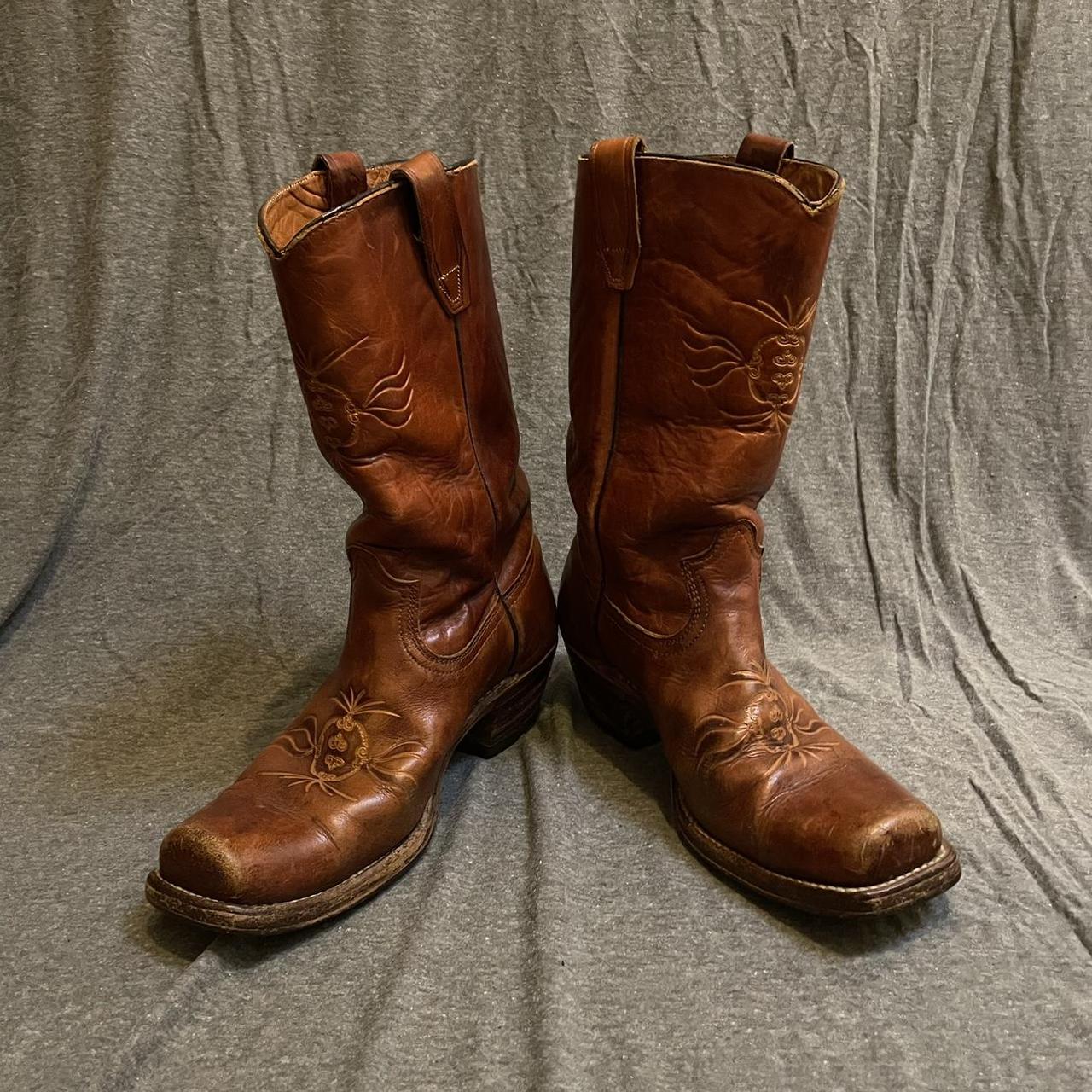 Durango Women's Tan Boots | Depop