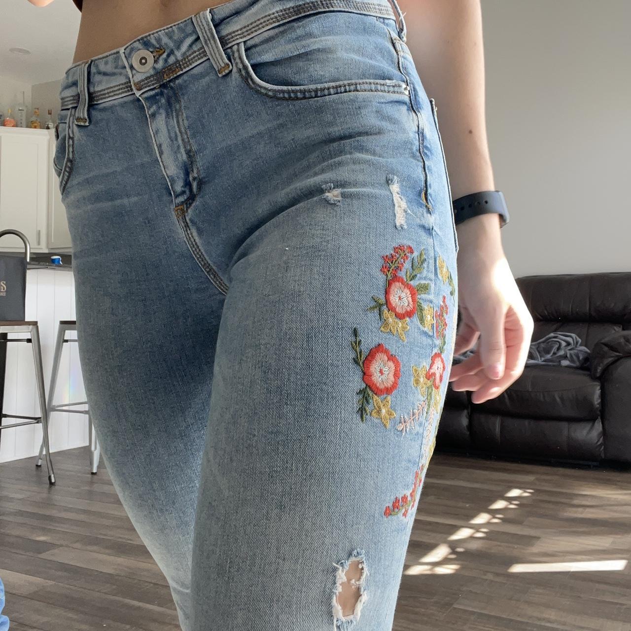 Zara embroidered-jeans - Depop