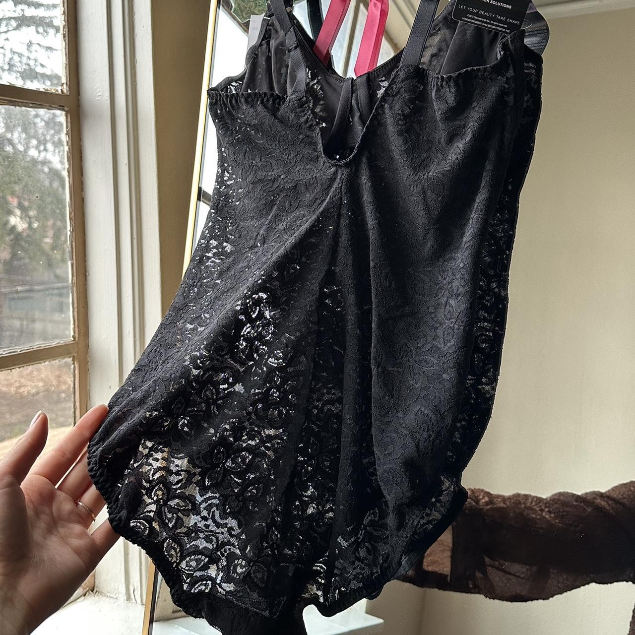 Lace sculpting bodysuit with underwire bra, - Depop