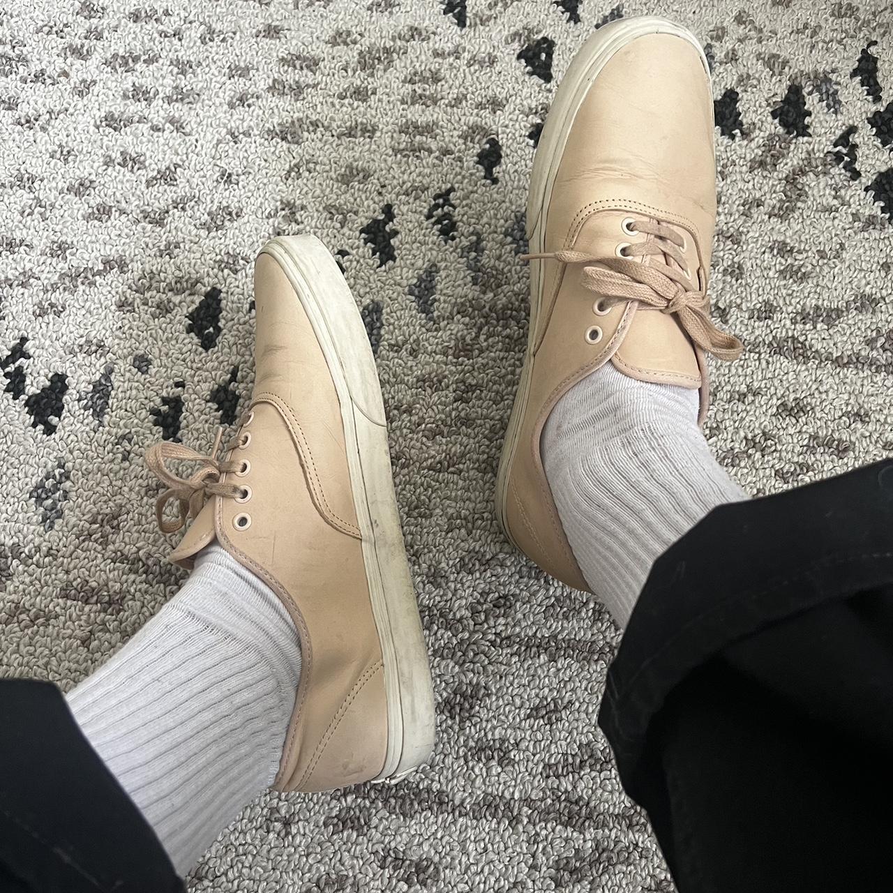 Beige vans outlet authentic