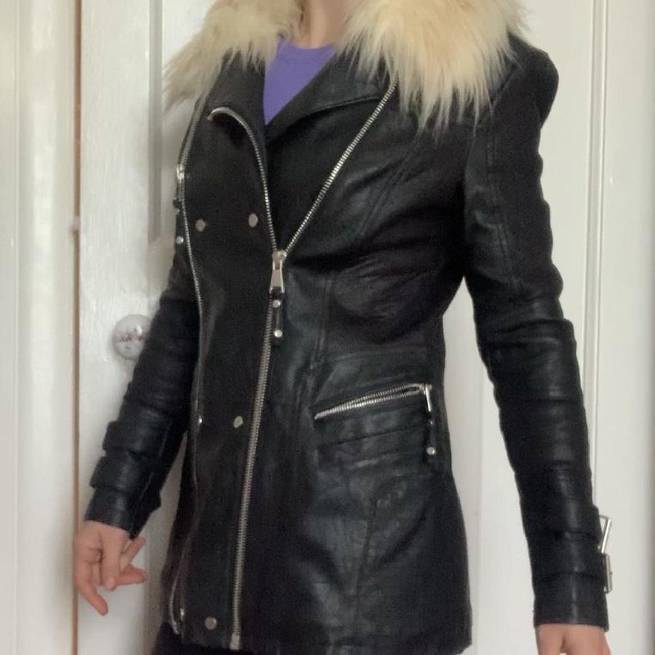 River Island Women's Black Coat Depop