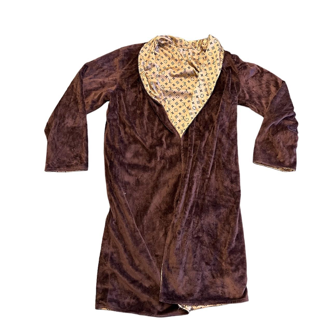 Authentic Louis Vuitton Robe 👘 Nice luxurious Robe... Depop