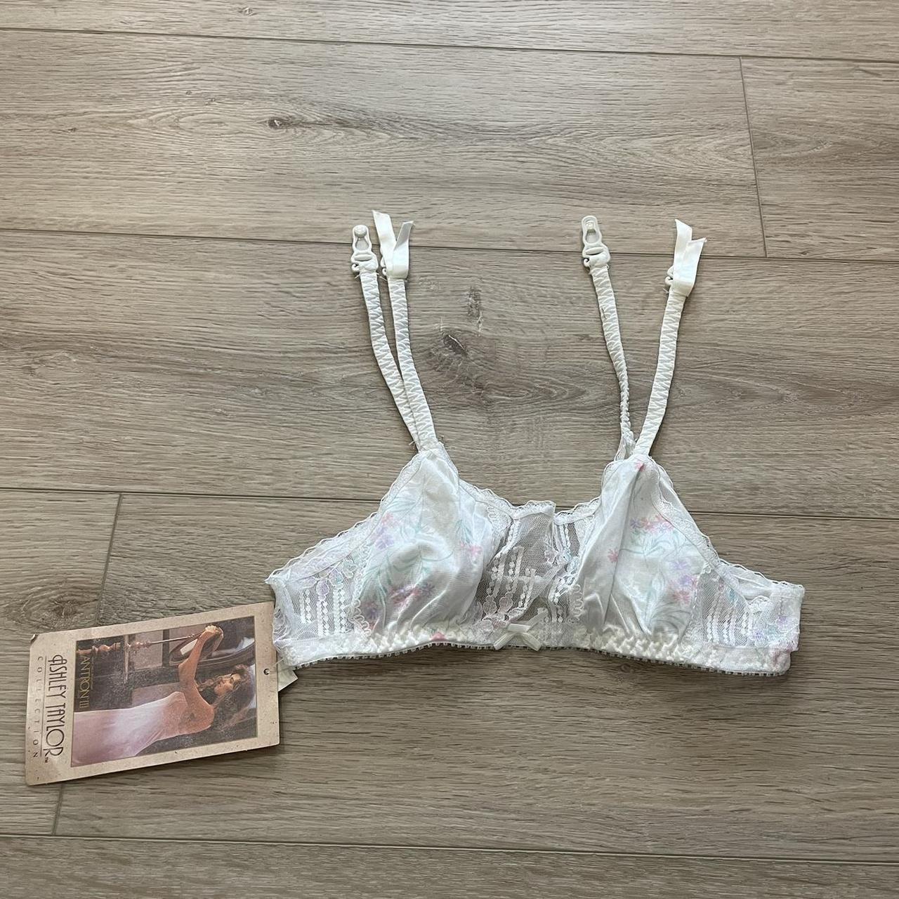 Vintage Ashley Taylor Garter Belt NWT size Depop