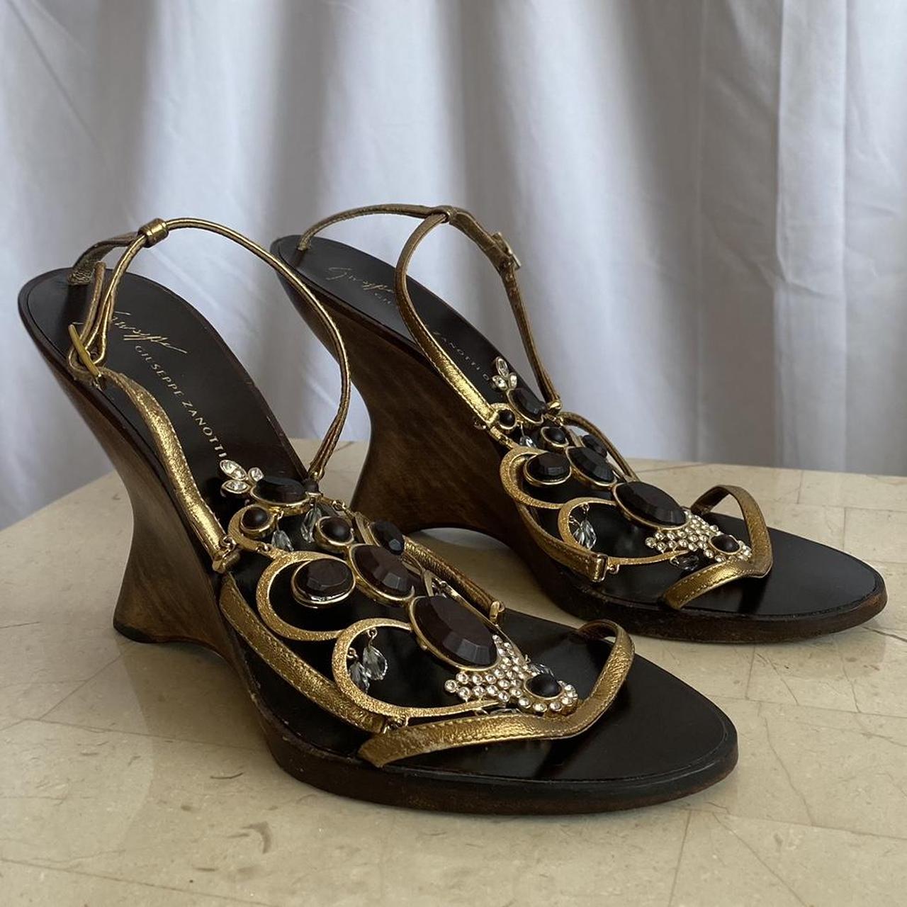 item listed by ameliamelk