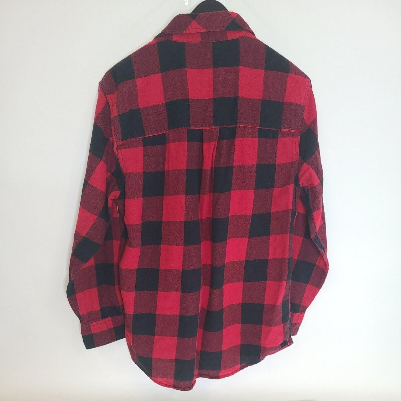 Field & Stream Button Up Flannel Shirt Adult MED Red... - Depop