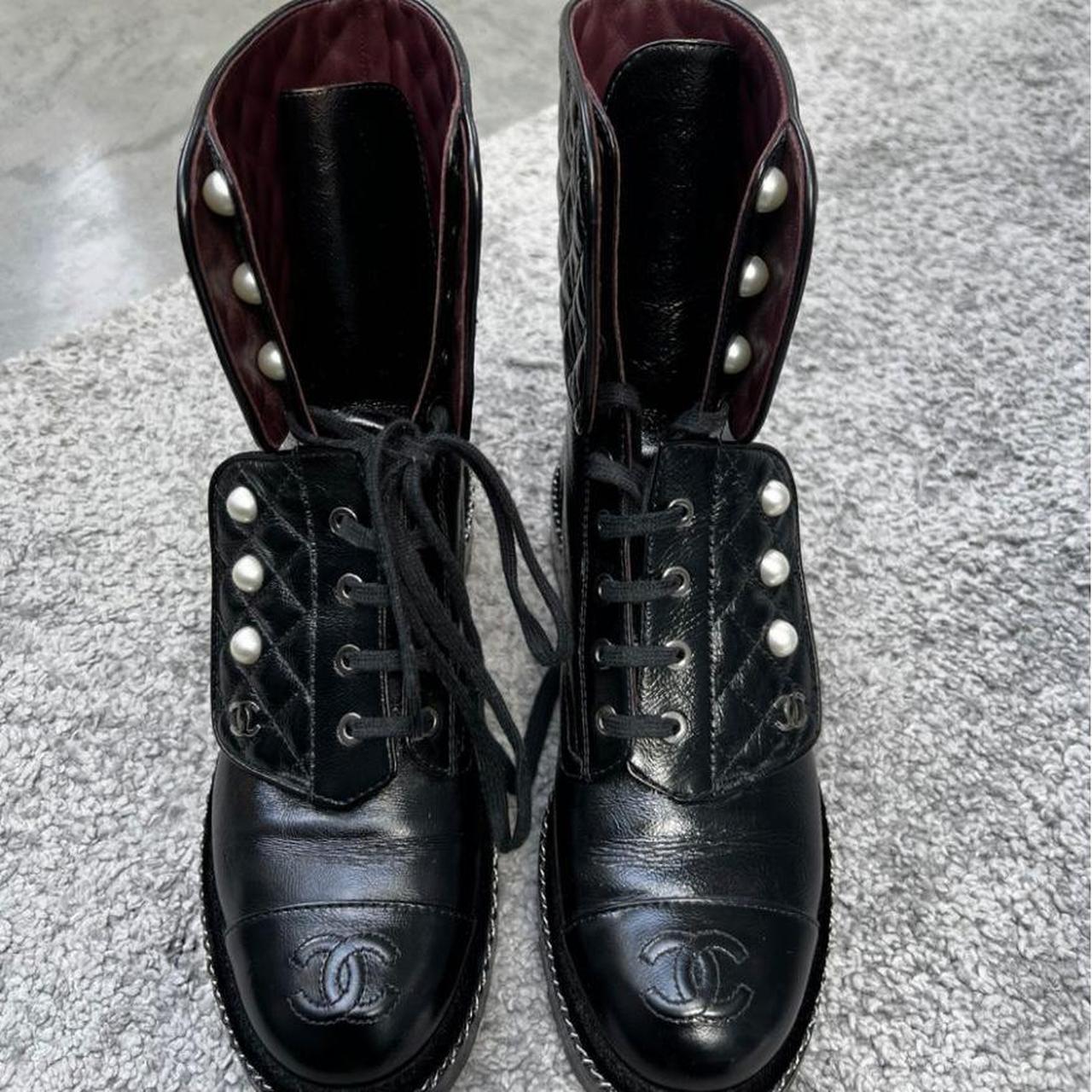 Chanel combat boots with pearls details Size