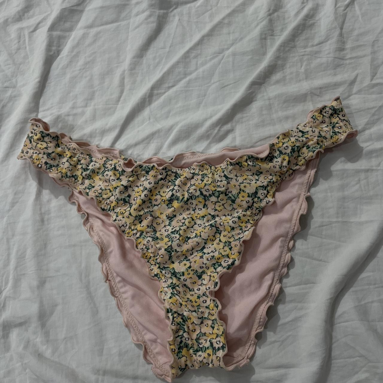 item listed by almina7441