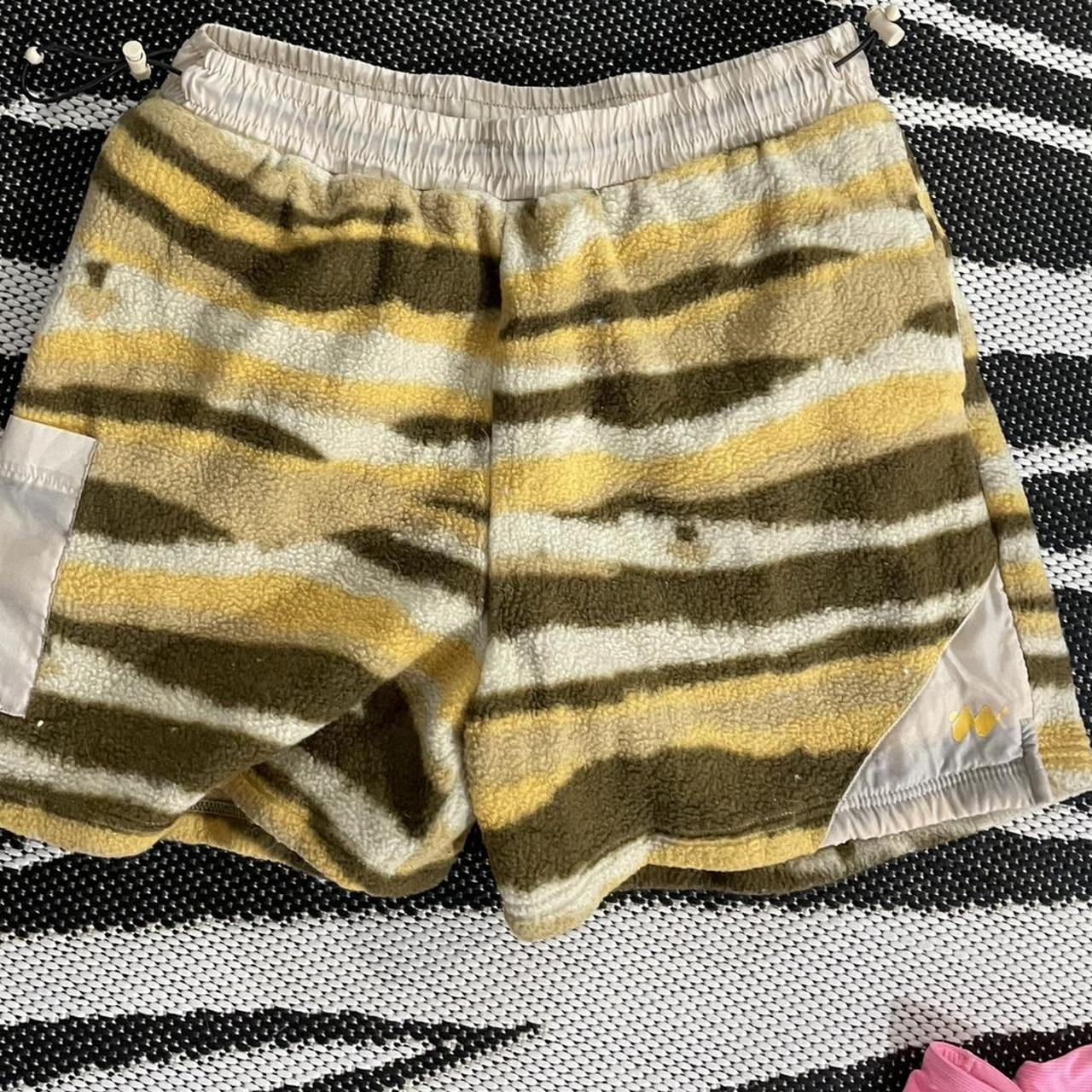 item listed by almina7441