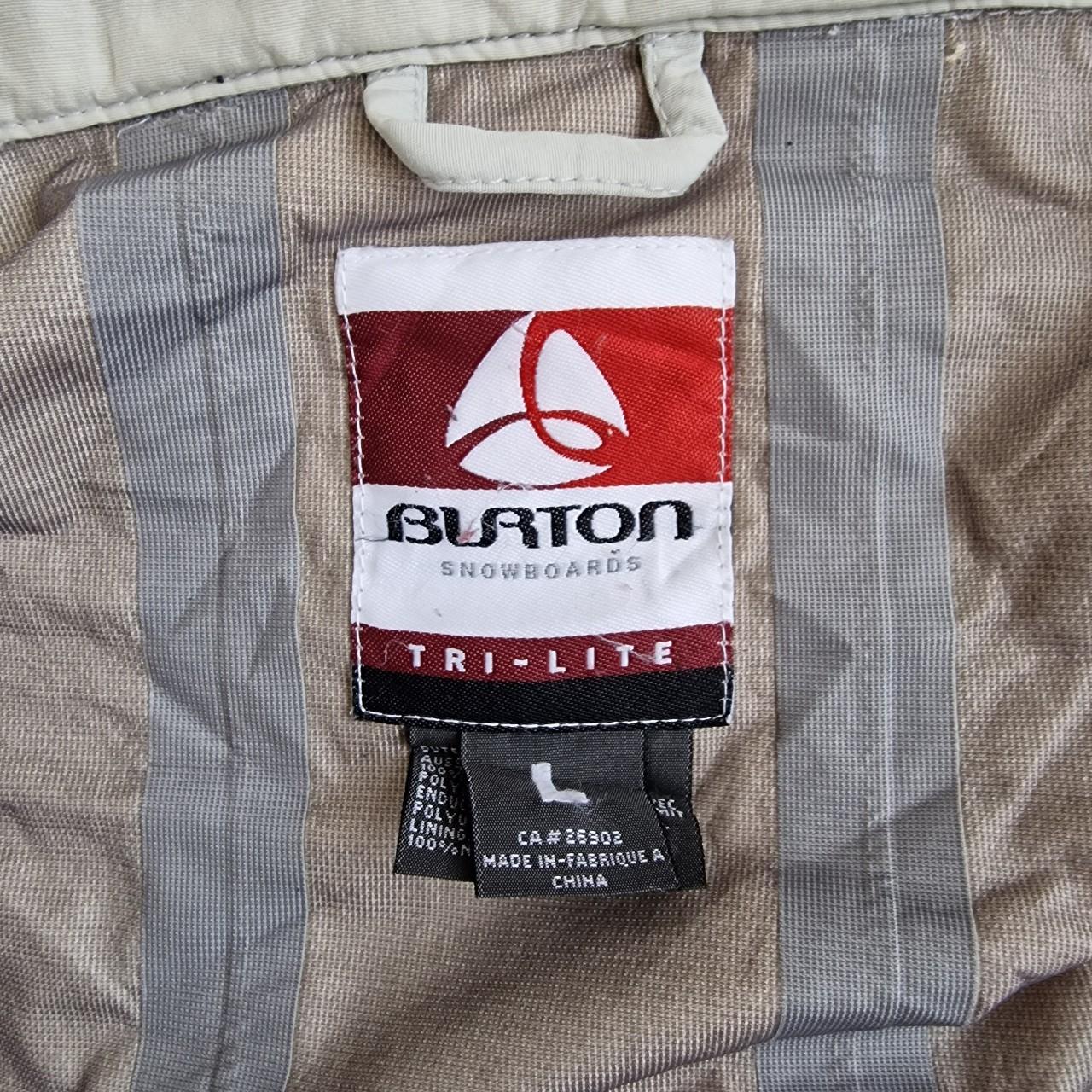 Burton Snowboard Jacket is perfect for skiing Depop