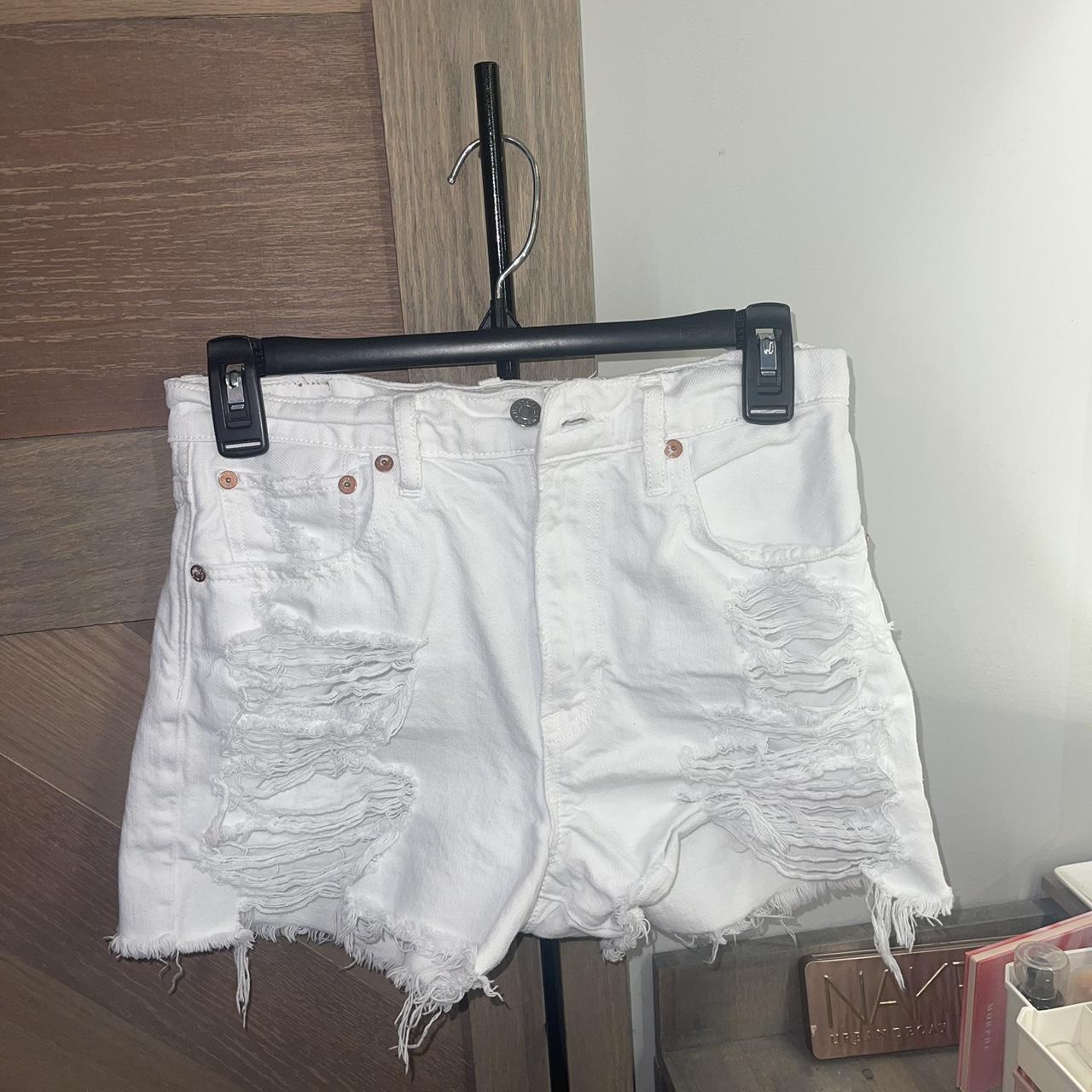 American Eagle Outfitters Women's White Shorts Depop