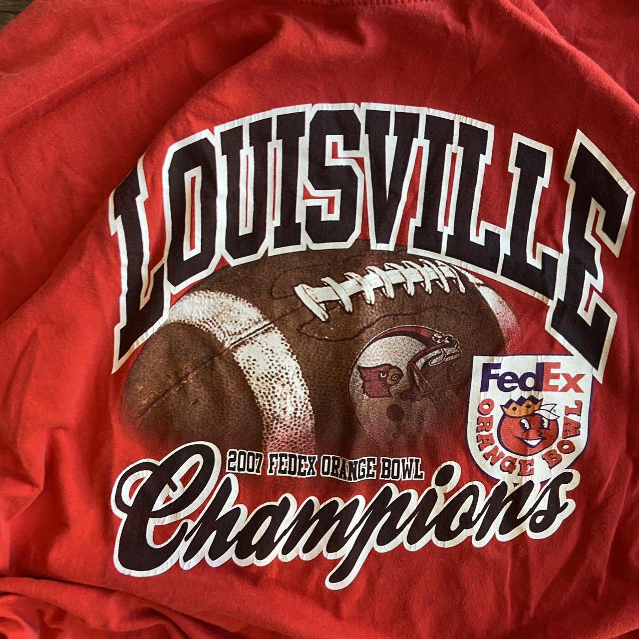 2000's team issue University of Louisville football - Depop