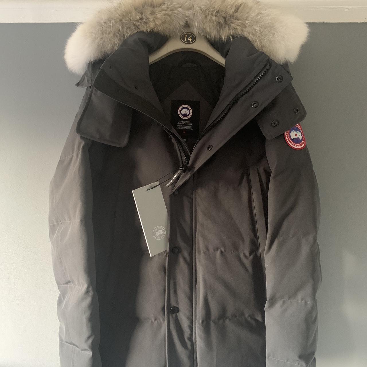 Canada Goose Grey Wyndham size Medium 🔥 ‼️MESSAGE... - Depop