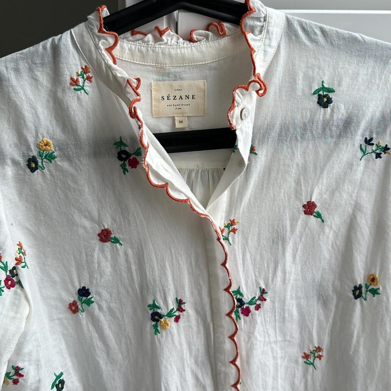 Sézane white shirt with floral embroidery EU36 US4 - Depop