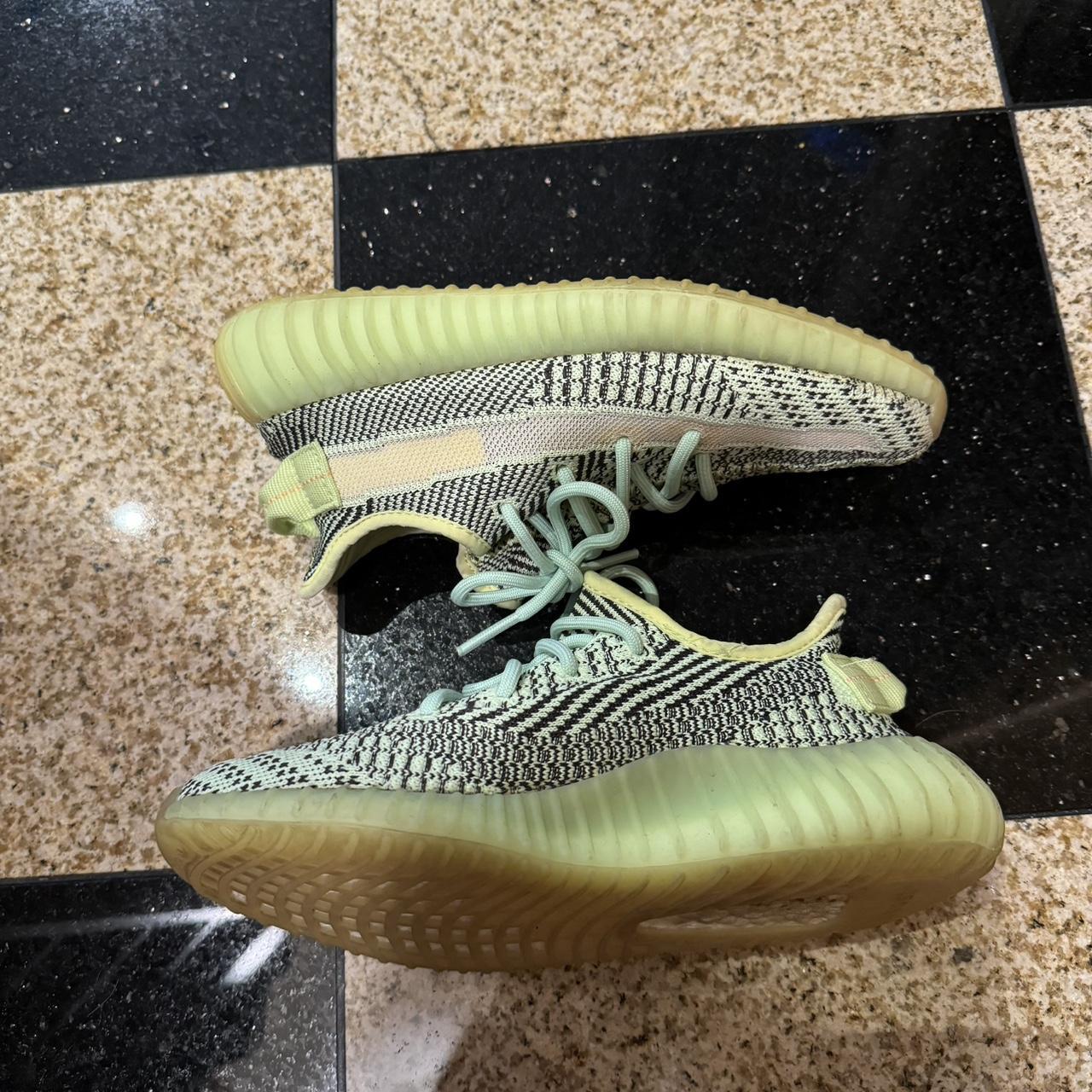 adidas Yeezy Boost 350 V2 Yeezreel