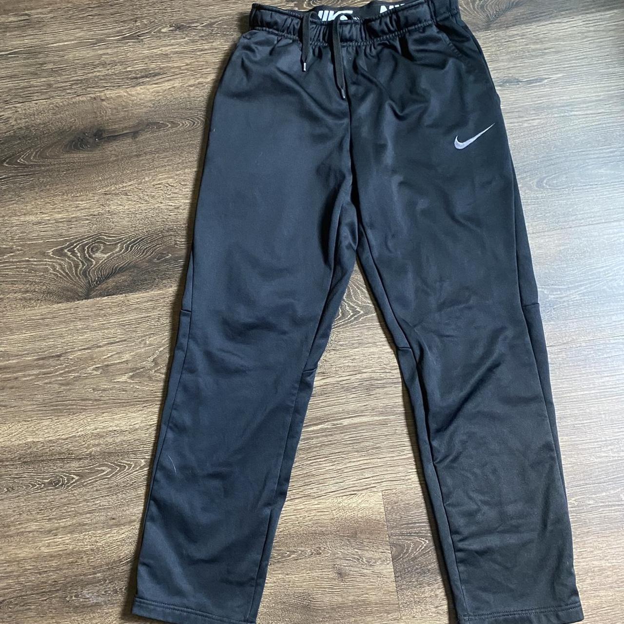 Nike Women's Black Joggers-tracksuits | Depop