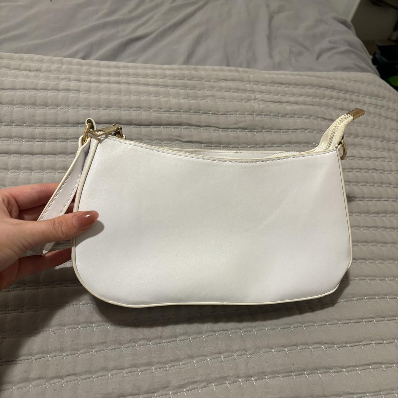 simple and classic white shoulder purse🤍🤍 so cute... - Depop