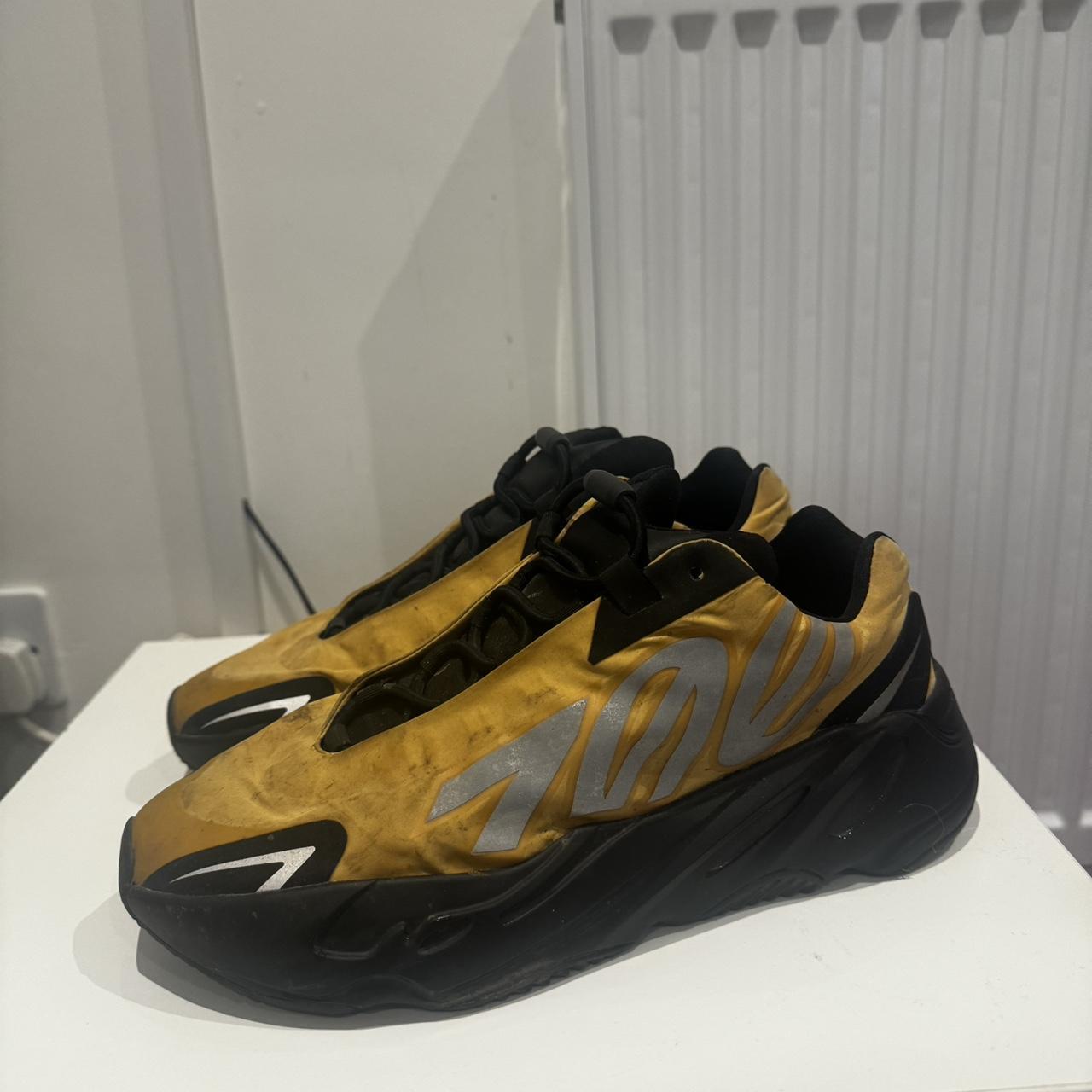 yeezy 700 honey