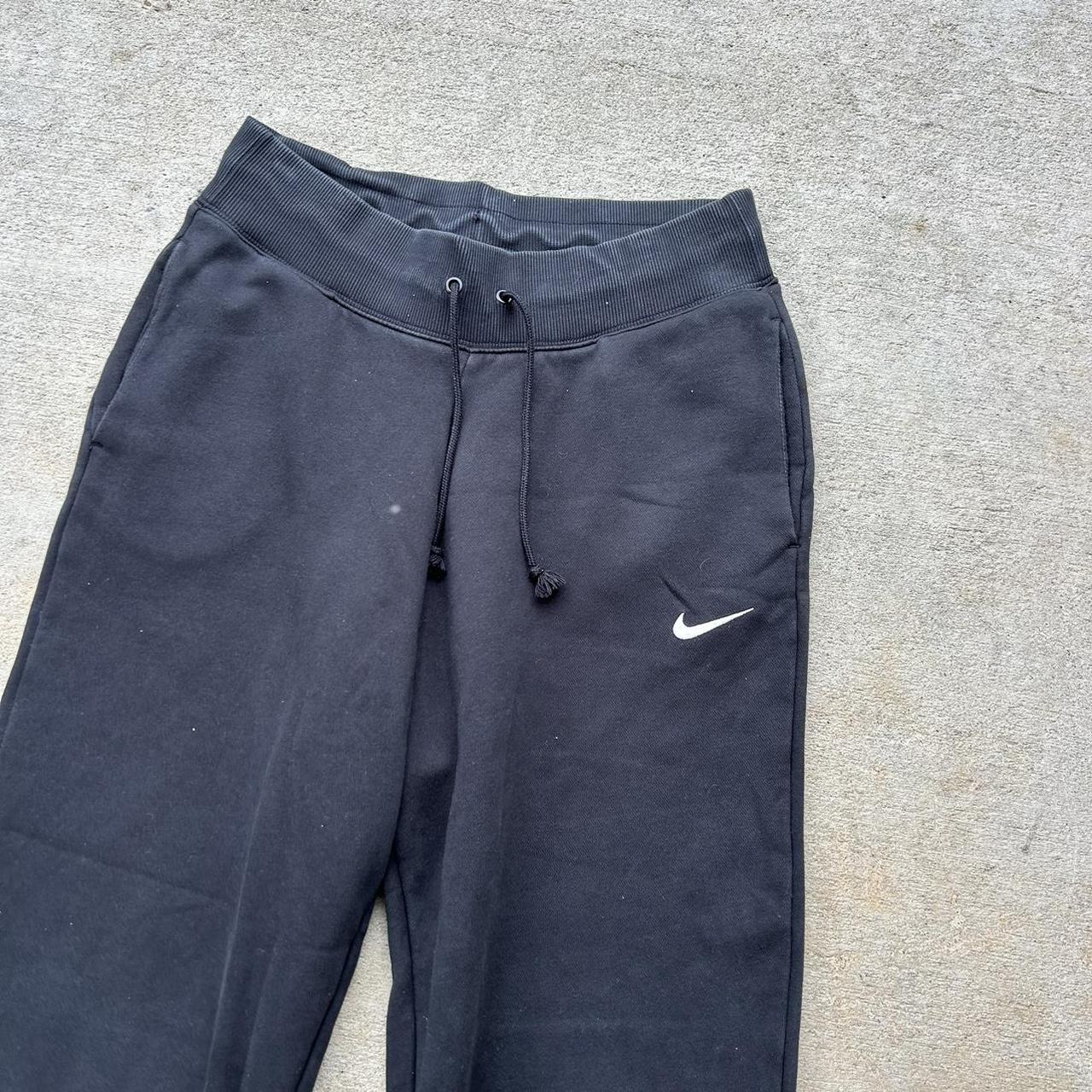black nike jogger sweats