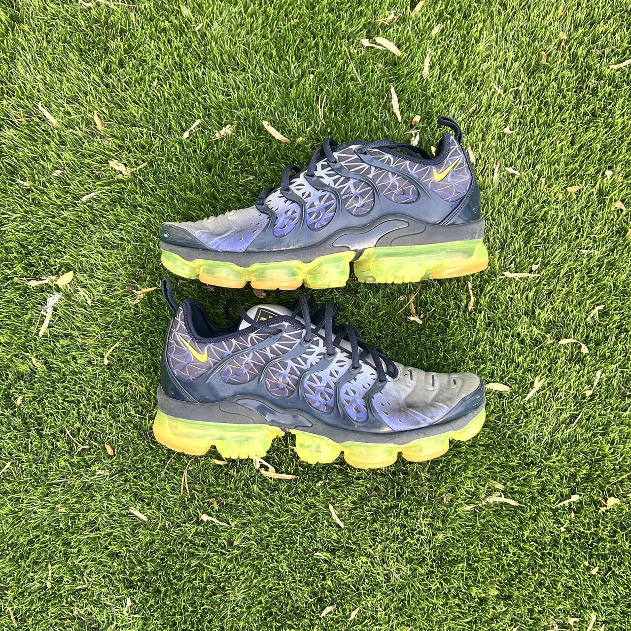 nike air vapormax plus geometric