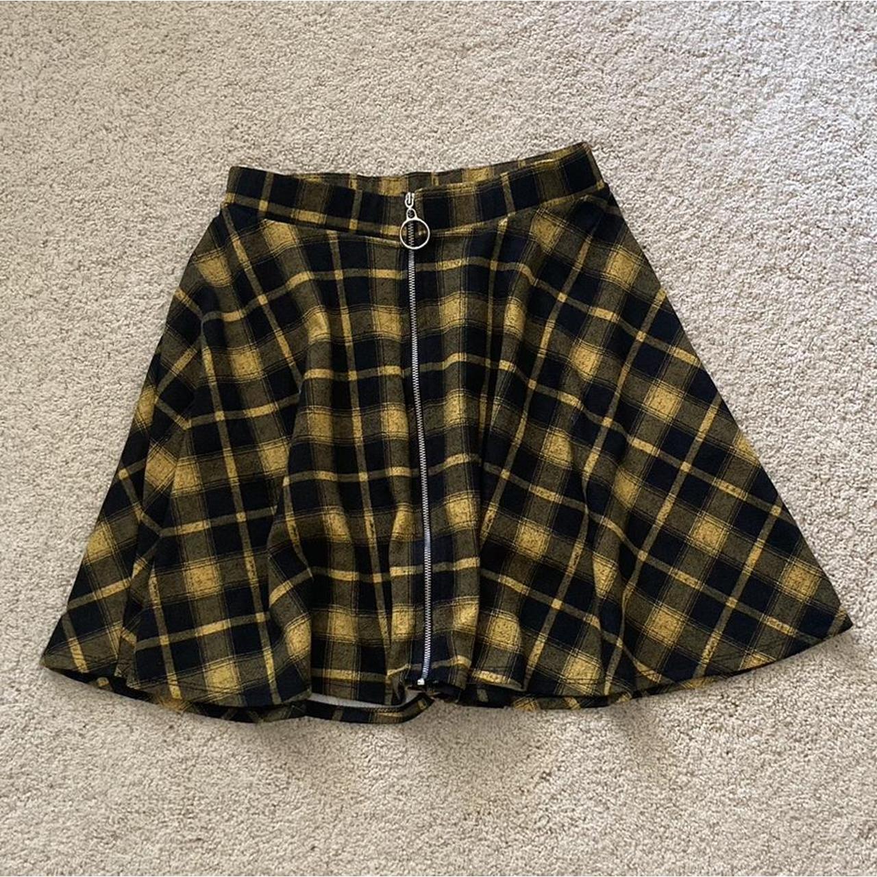 Hot Topic Red Black And Yellow Plaid Skirt Yellow Plaid Pleated