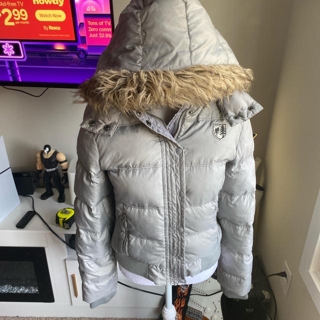 Y2k fur-jacket - Depop