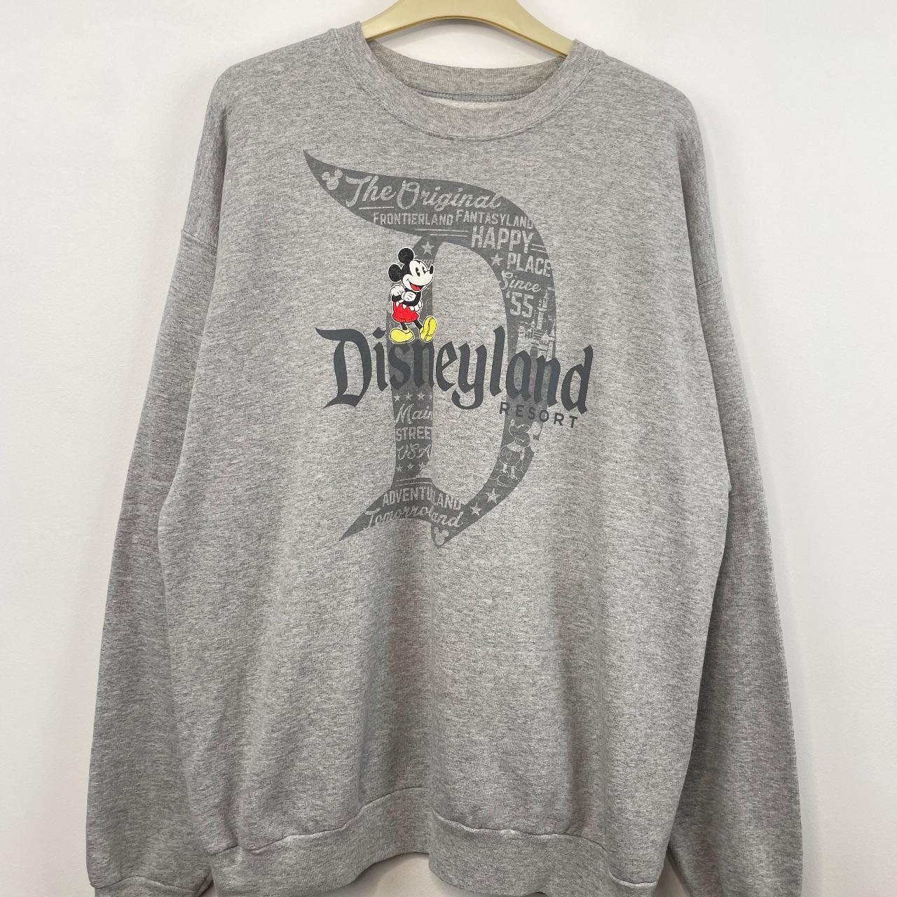 item listed by _vintagefits_