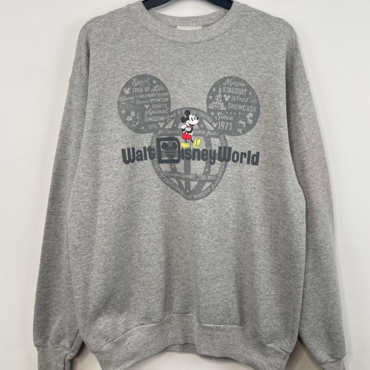 item listed by _vintagefits_