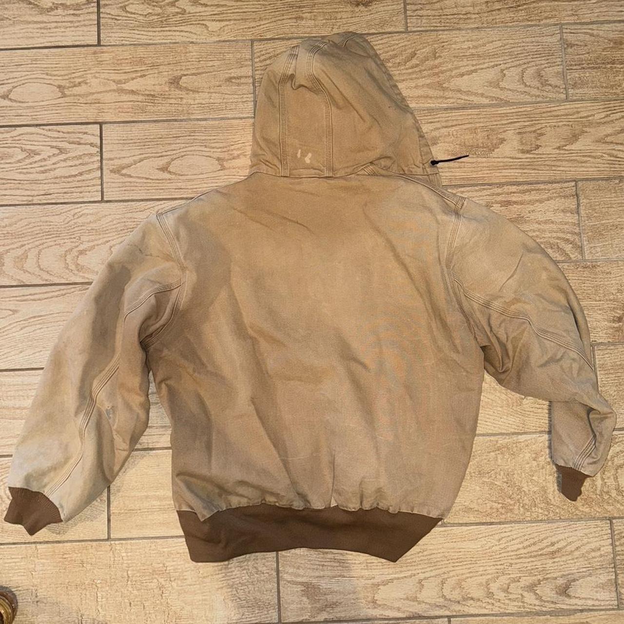 Carhartt coat Zipper is broken does not work Size... Depop