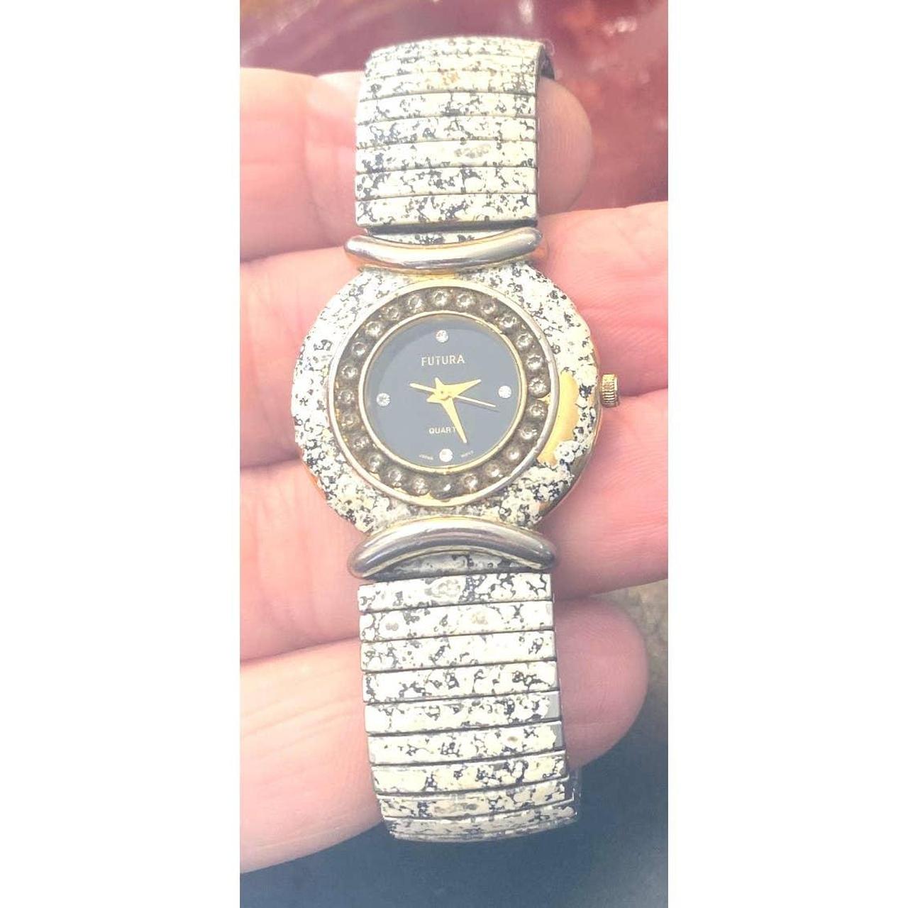 VTG Women s 30mm Futura Watch Speckled Case and Depop