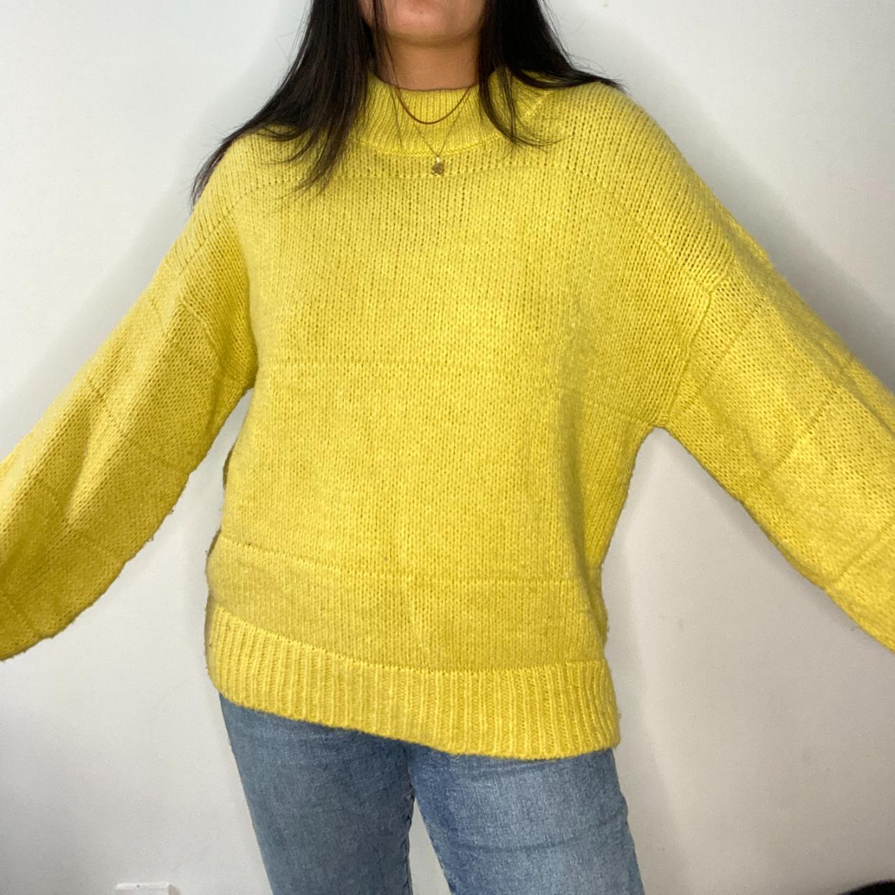 Long yellow sweater nice big sleeves