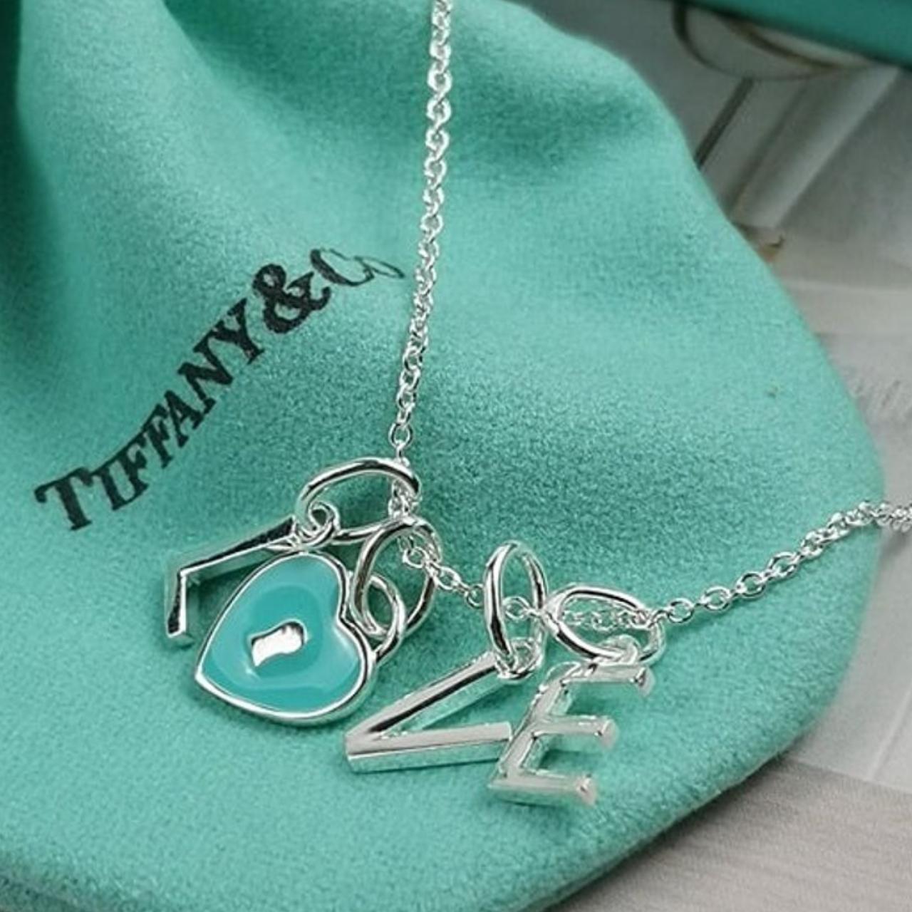 【Tiffany&Co】☆人気☆Tiffany Blue Double Heart Tag Pendant Tiffany & Co. Tiffany Blue Double Heart Tag Pendant