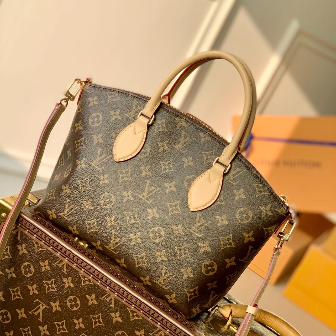 Louis Vuitton Small zipper Tote Bag Size: 25.0 x | Depop