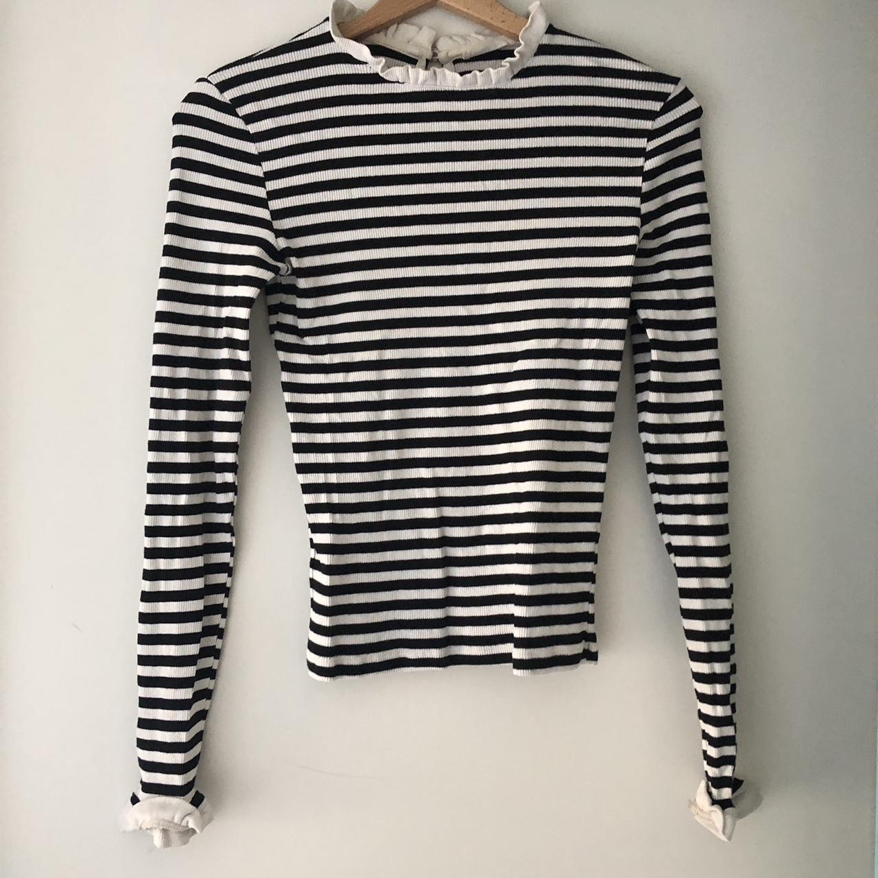 Cute mango striped top. - Depop