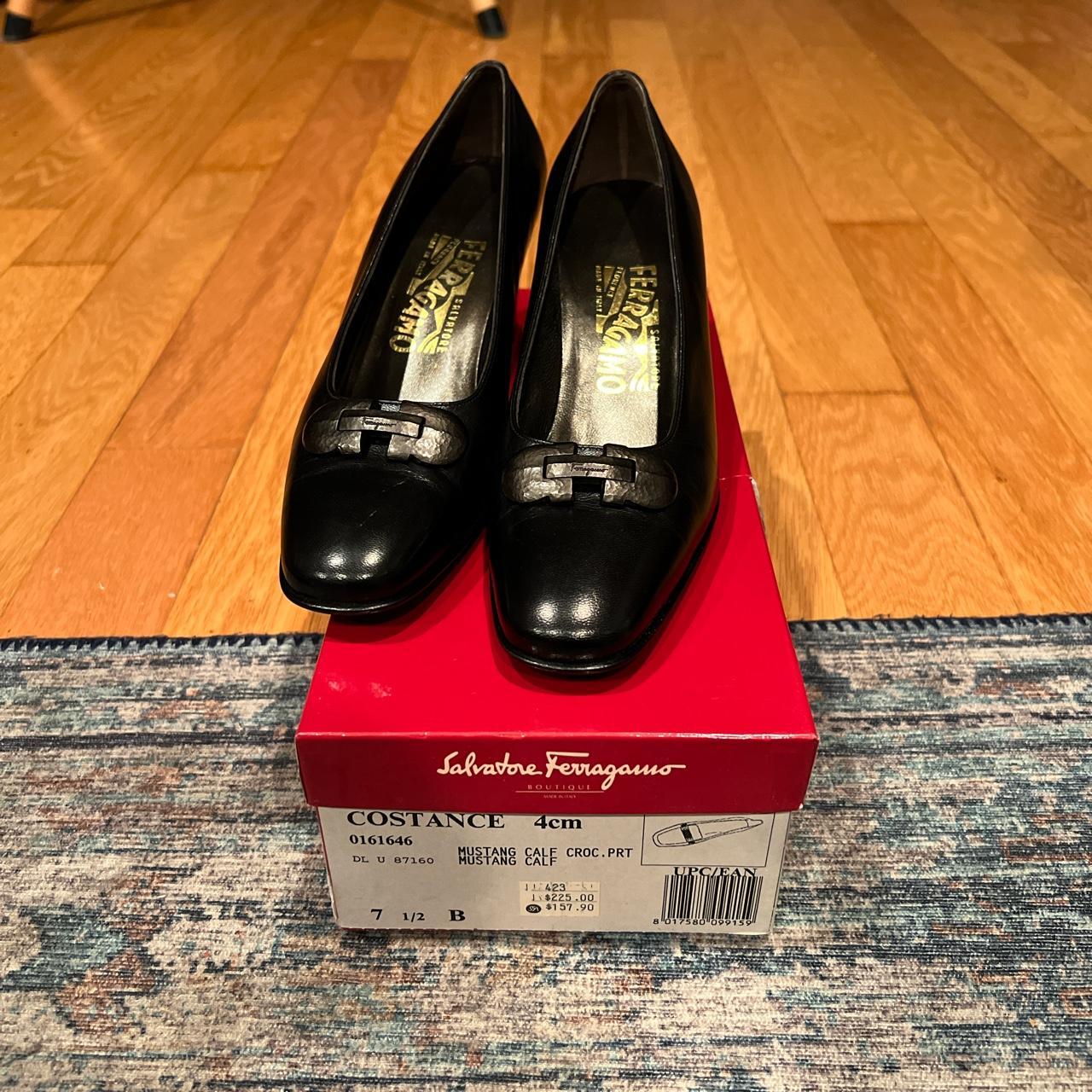 Vintage ferragamo hot sale womens shoes