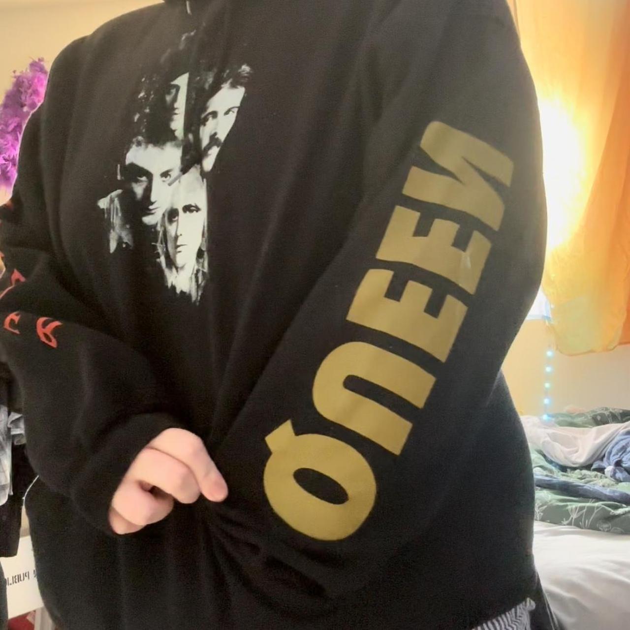 Hot topic Queen hoodie