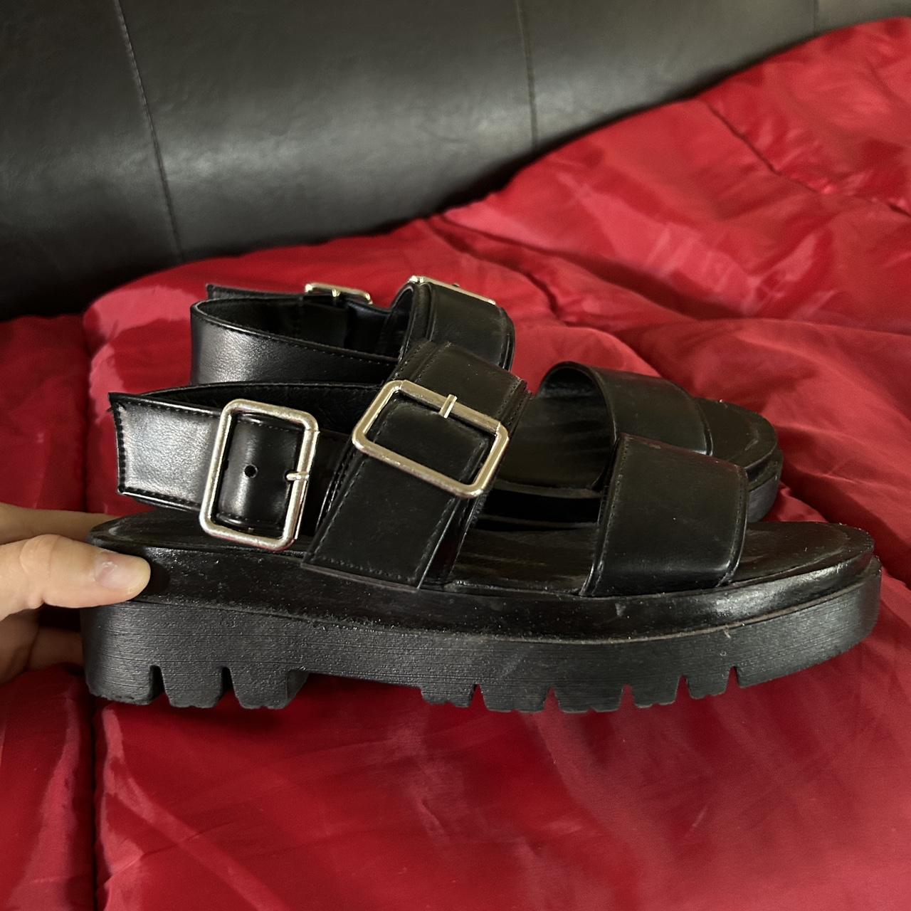 platform buckle shoes