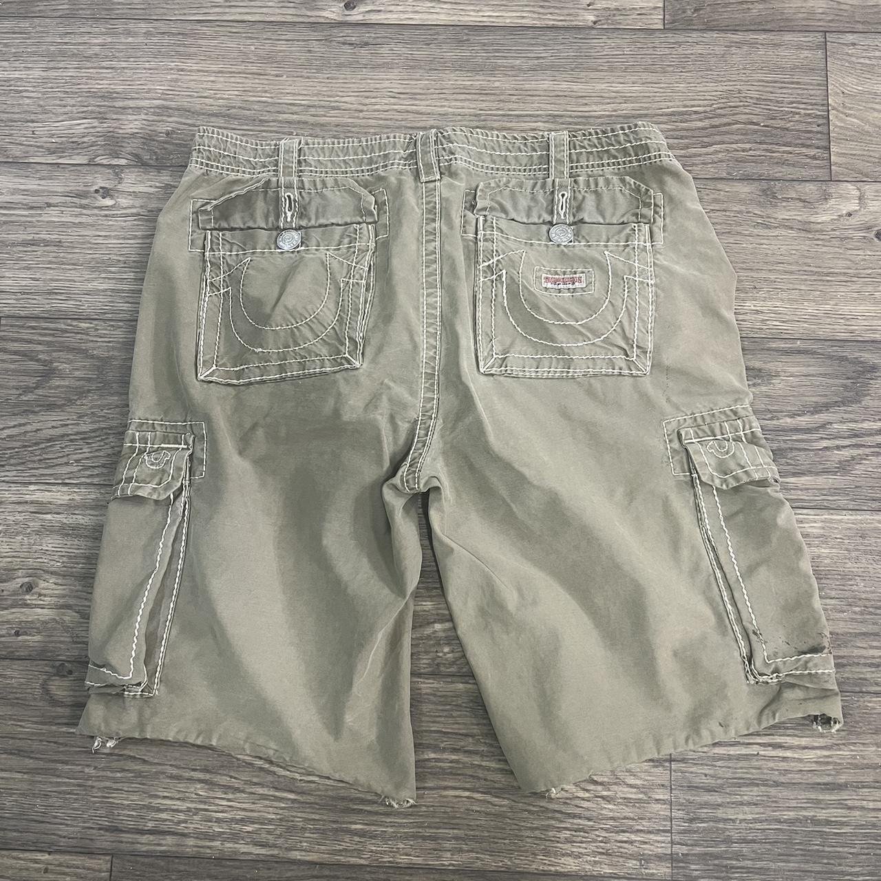 Khaki true deals religion shorts