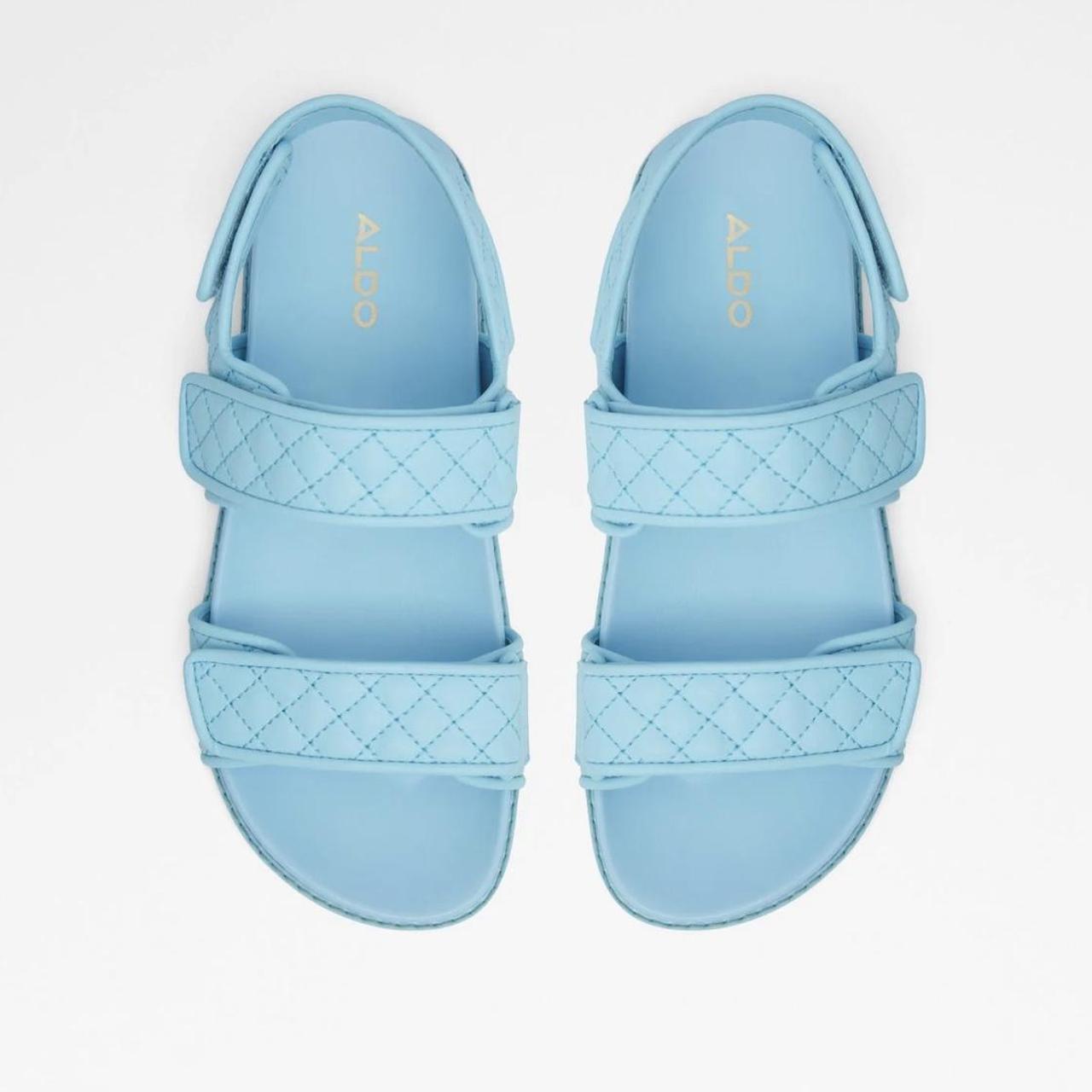 item listed by narelycantuu