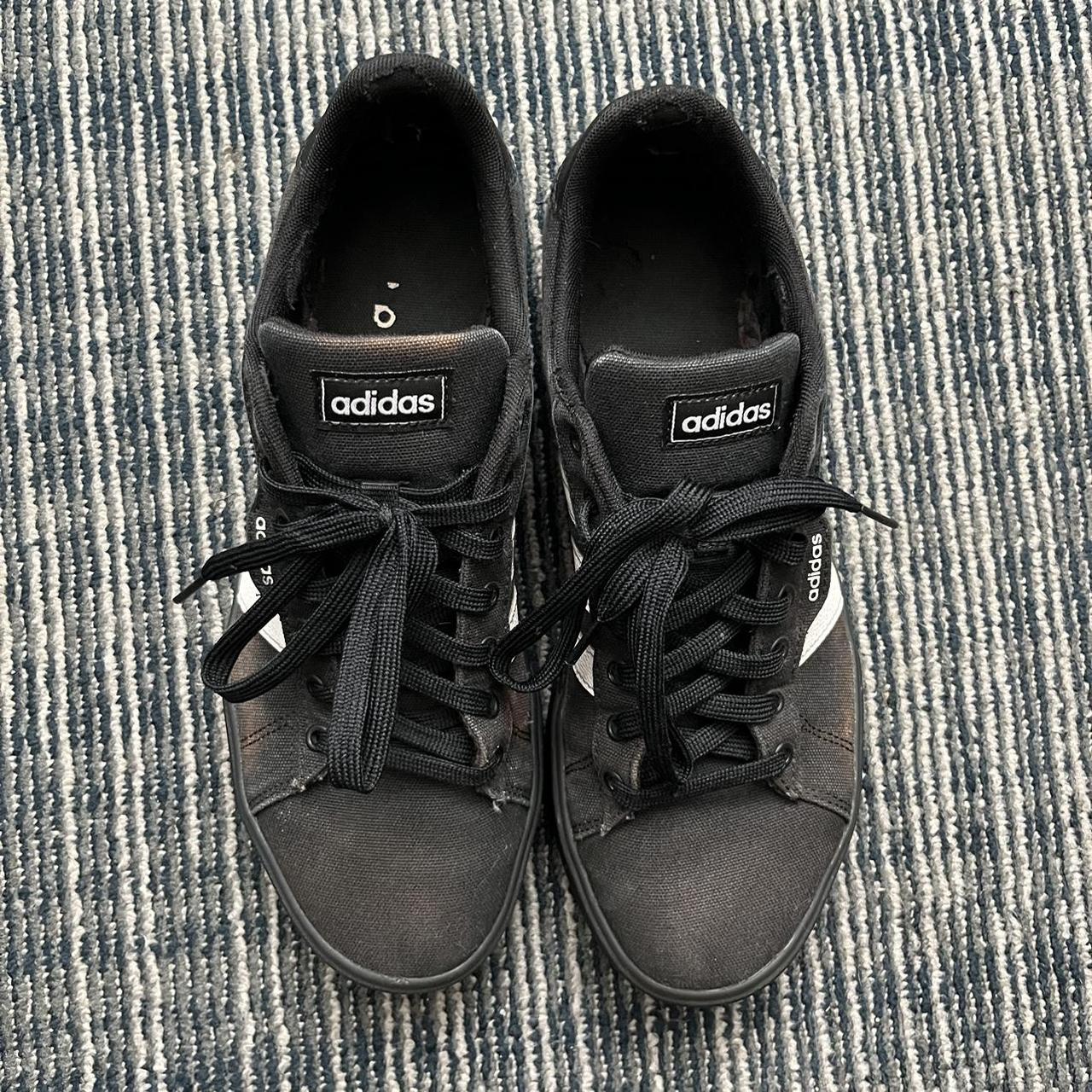 triple black adidas shoes